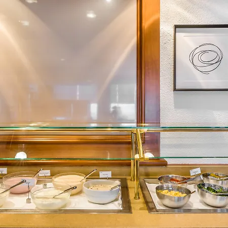 Hotel Garner By Ihg