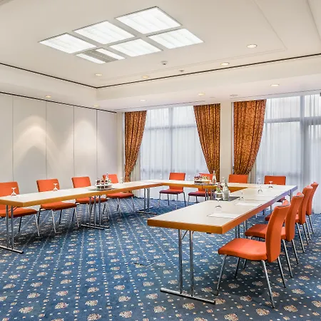 Garner By Ihg Hotel 4*