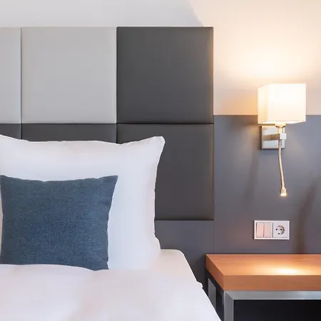 Garner By Ihg Hotel 4*