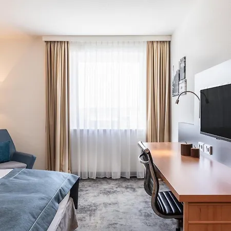 Hotel Garner By Ihg 4*