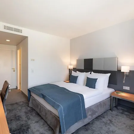 Garner By Ihg Отель