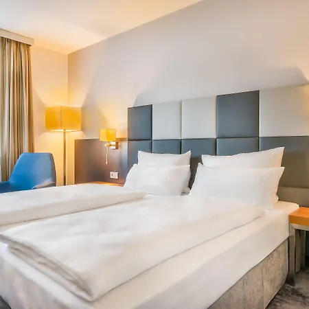 Otel Garner By Ihg 4*