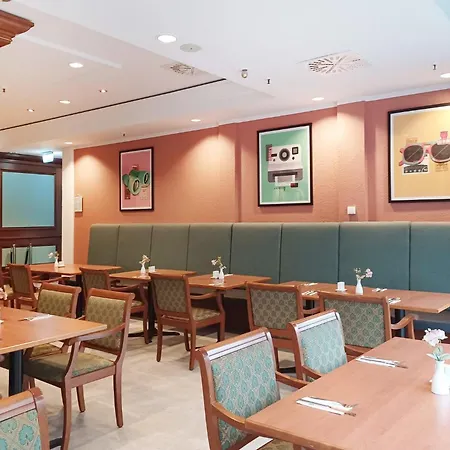 Garner By Ihg Hotel 4*