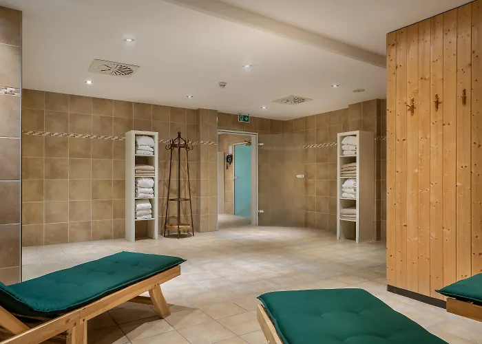 Garner By Ihg מלון 4*