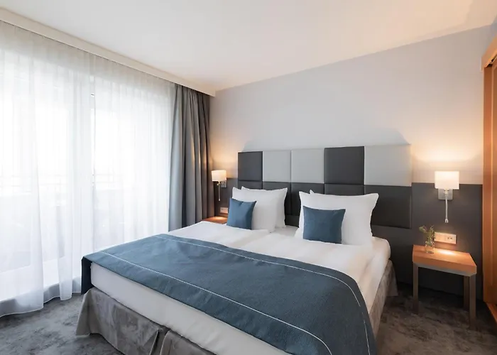 Garner By Ihg Hotel 4*