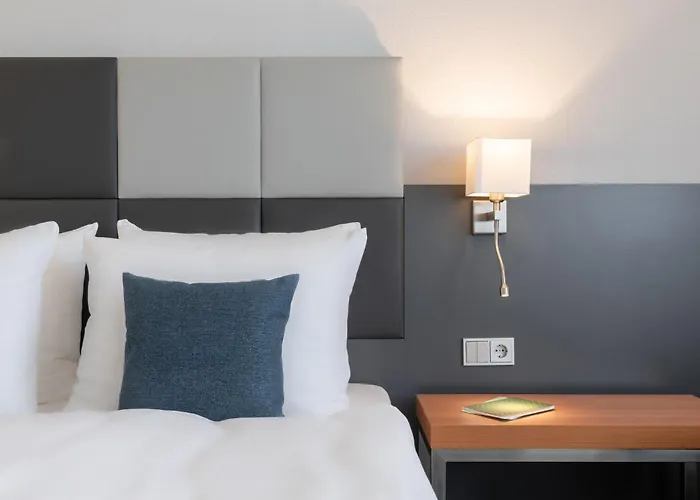 Garner By Ihg מלון